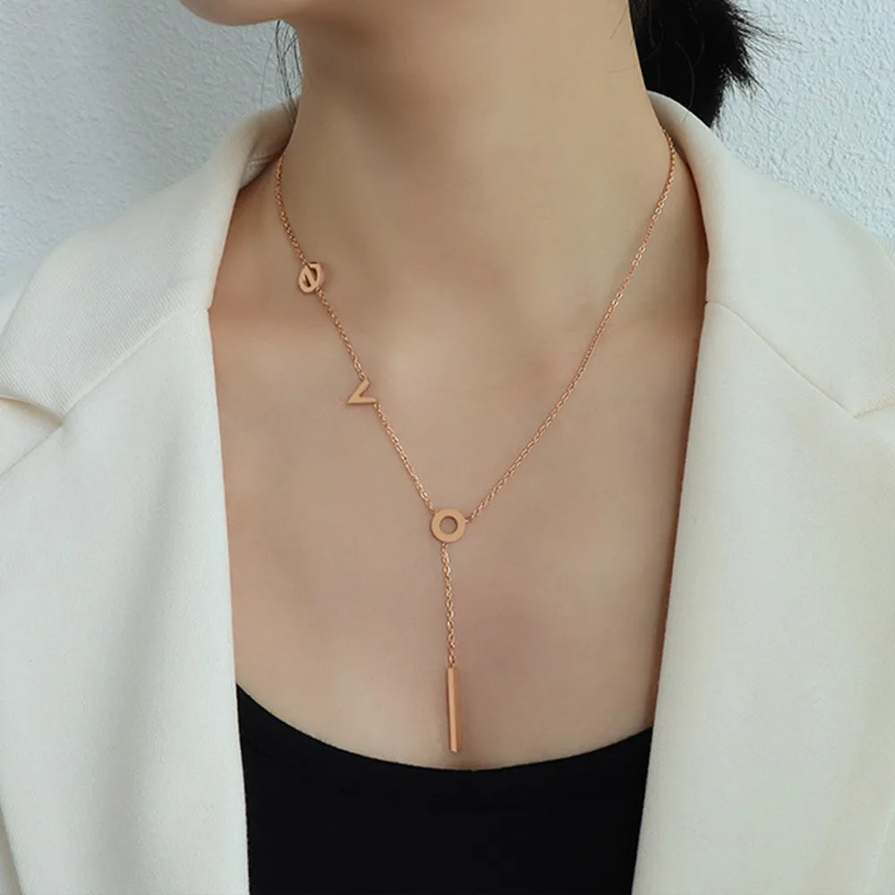 Titanium Steel Letter Necklace - Roe Creation