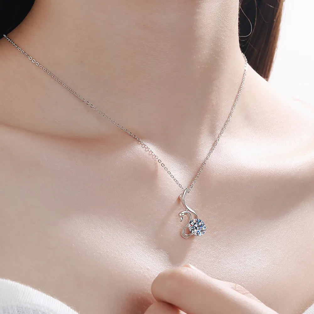 2 Carat Moissanite 925 Sterling Silver Necklace - Roe Creation