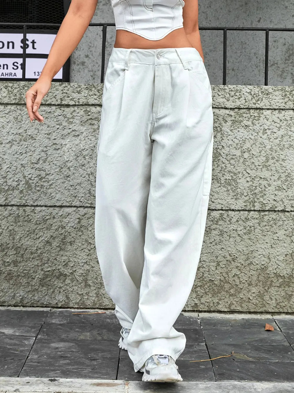 Wide Leg Jeans with Pockets - Roe Creation