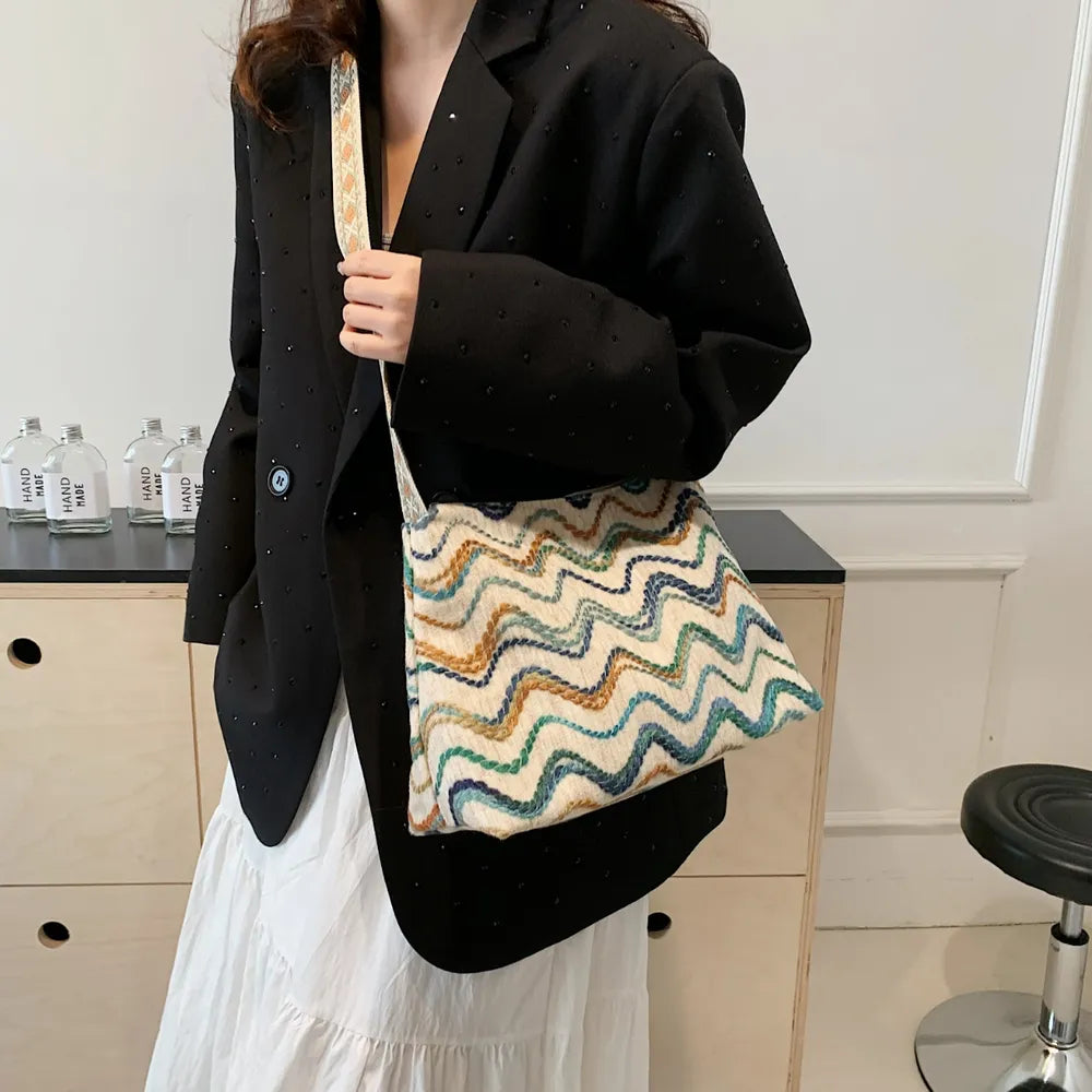Vintage Medium Shoulder Bag with Adjustable Strap - Roe Creation