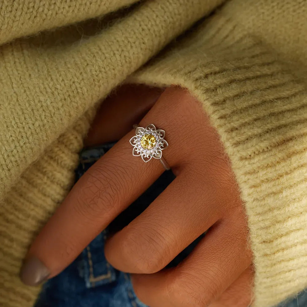 Flower Shape Zircon Platinum-Plated 925 Sterling Silver Ring - Roe Creation
