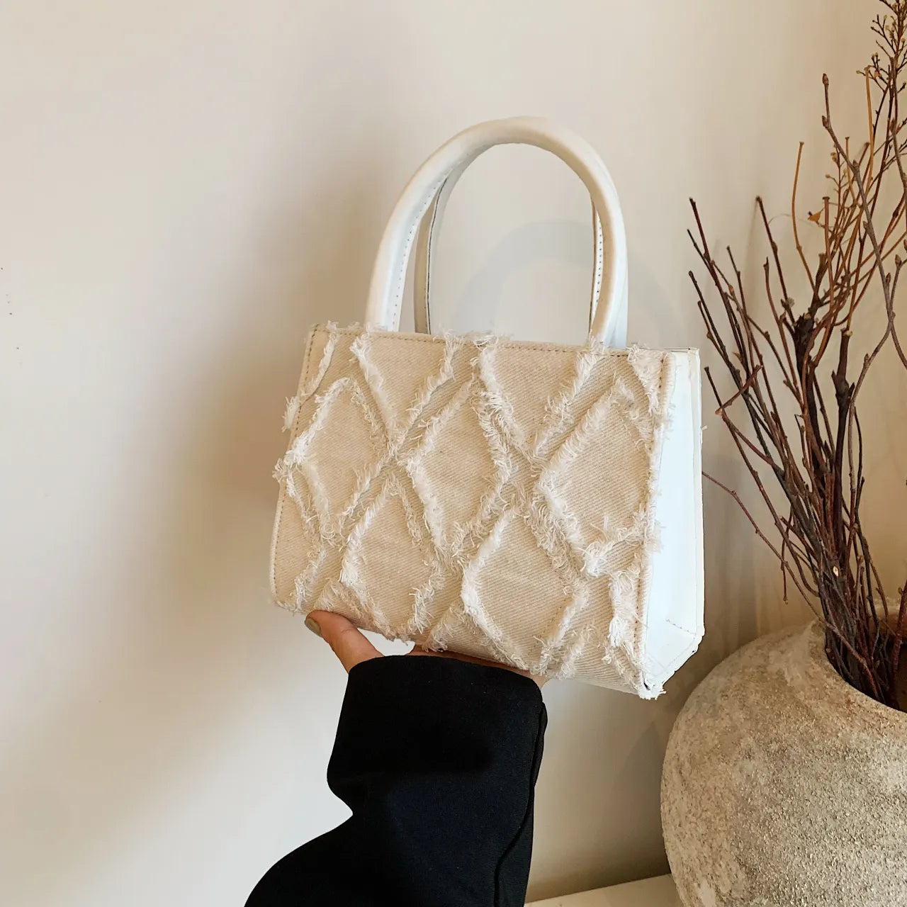 Diamond Pattern Fringe Edge Tote Bag - Roe Creation
