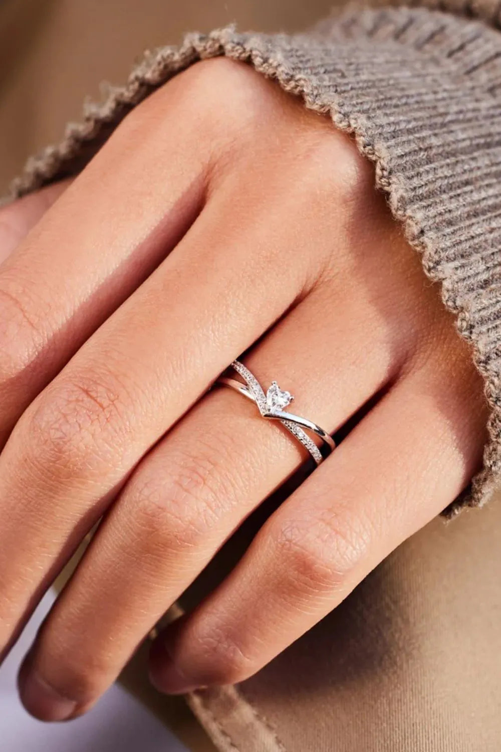 925 Sterling silver Inlaid Zircon Heart Open Ring - Roe Creation
