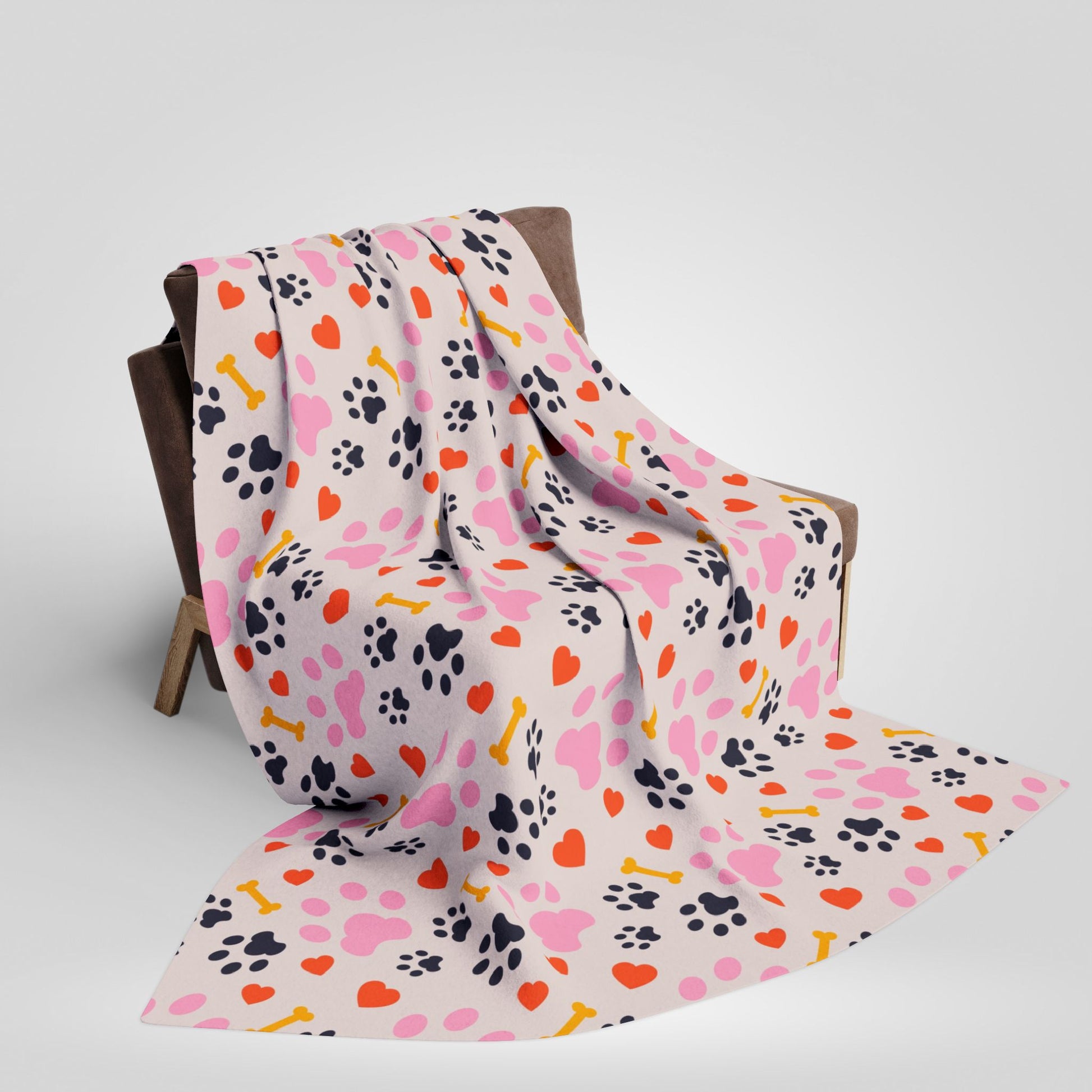 Pet Paw Pattern Fleece Blanket with Heart and Paw Print Design - Roe Creation