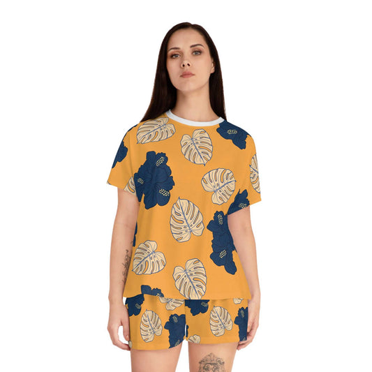 Tropical Floral Women's Short Pajama Set - Comfortable and Stylish Sleepwear for Relaxation and Summer Nights.