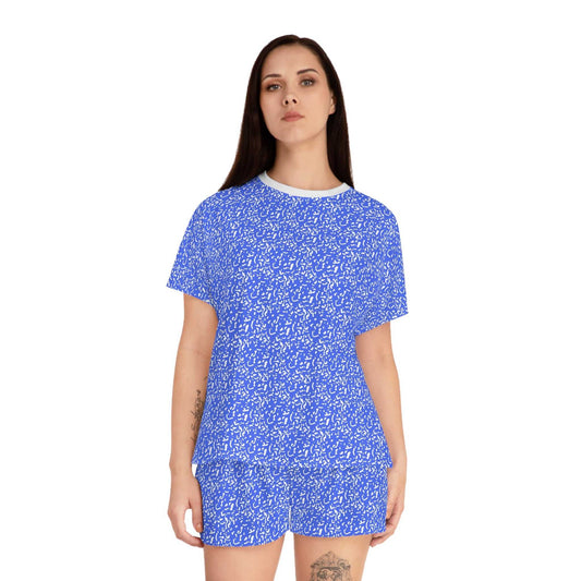 Chic Women's Short Pajama Set, Cozy Sleepwear, Blue Pattern PJs, Relaxed.