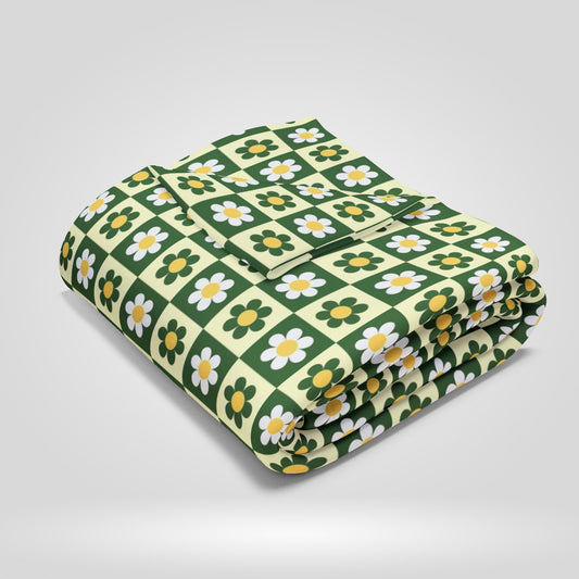 Cozy Floral Arctic Fleece Blanket for Home Comfort