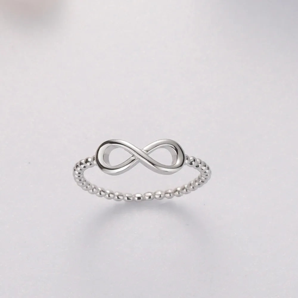 Number 8 Zircon 925 Sterling Silver Ring - Roe Creation