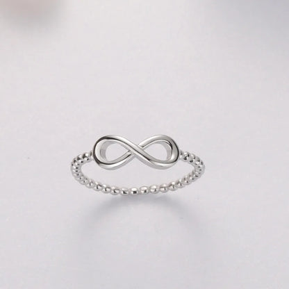 Number 8 Zircon 925 Sterling Silver Ring - Roe Creation