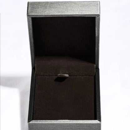 1.26 Carat Moissanite 925 Sterling Silver Geometric Shape Pendant Necklace - Roe Creation