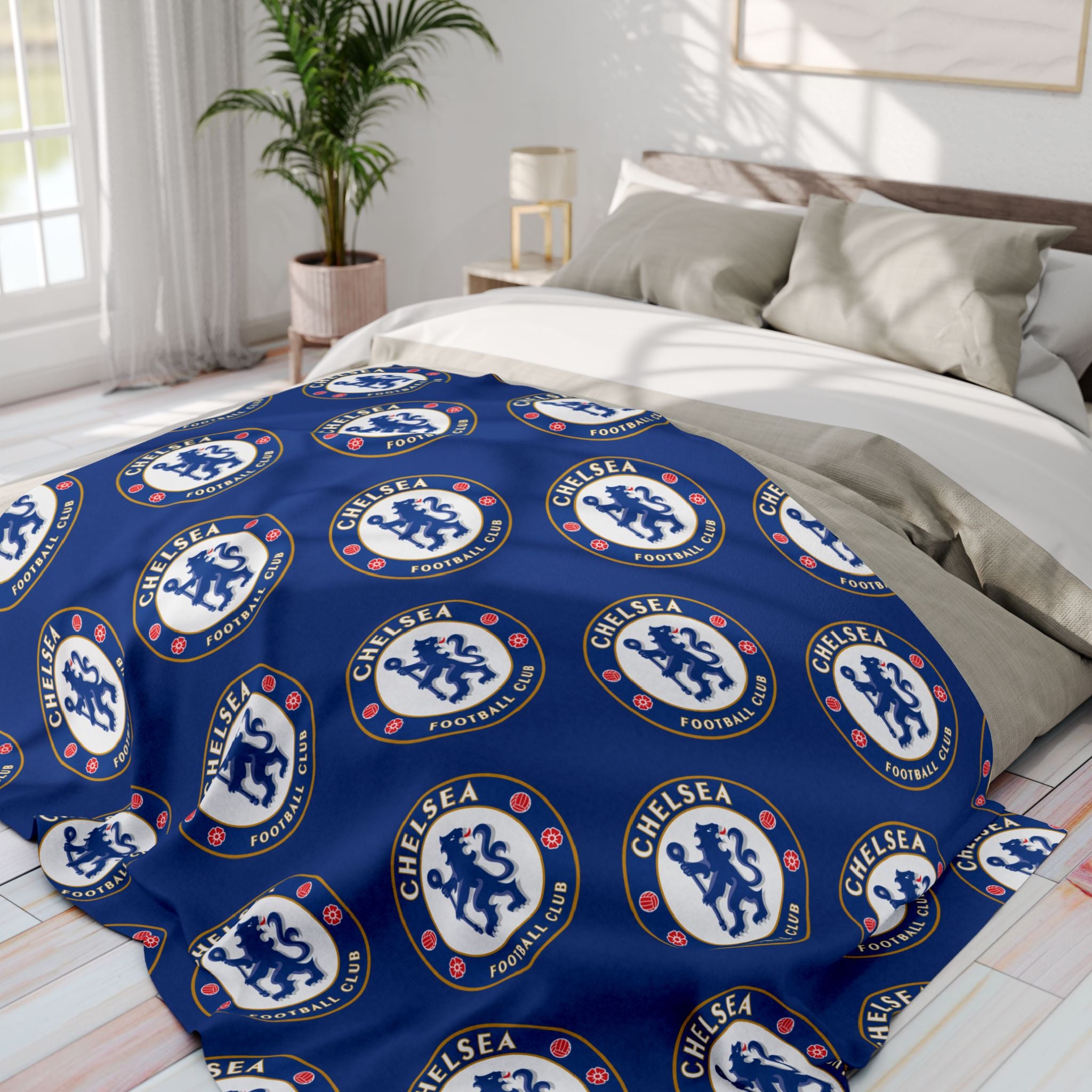 Chelsea FC Arctic Fleece Blanket - Cozy Fan Throw for Football Lovers - Roe Creation