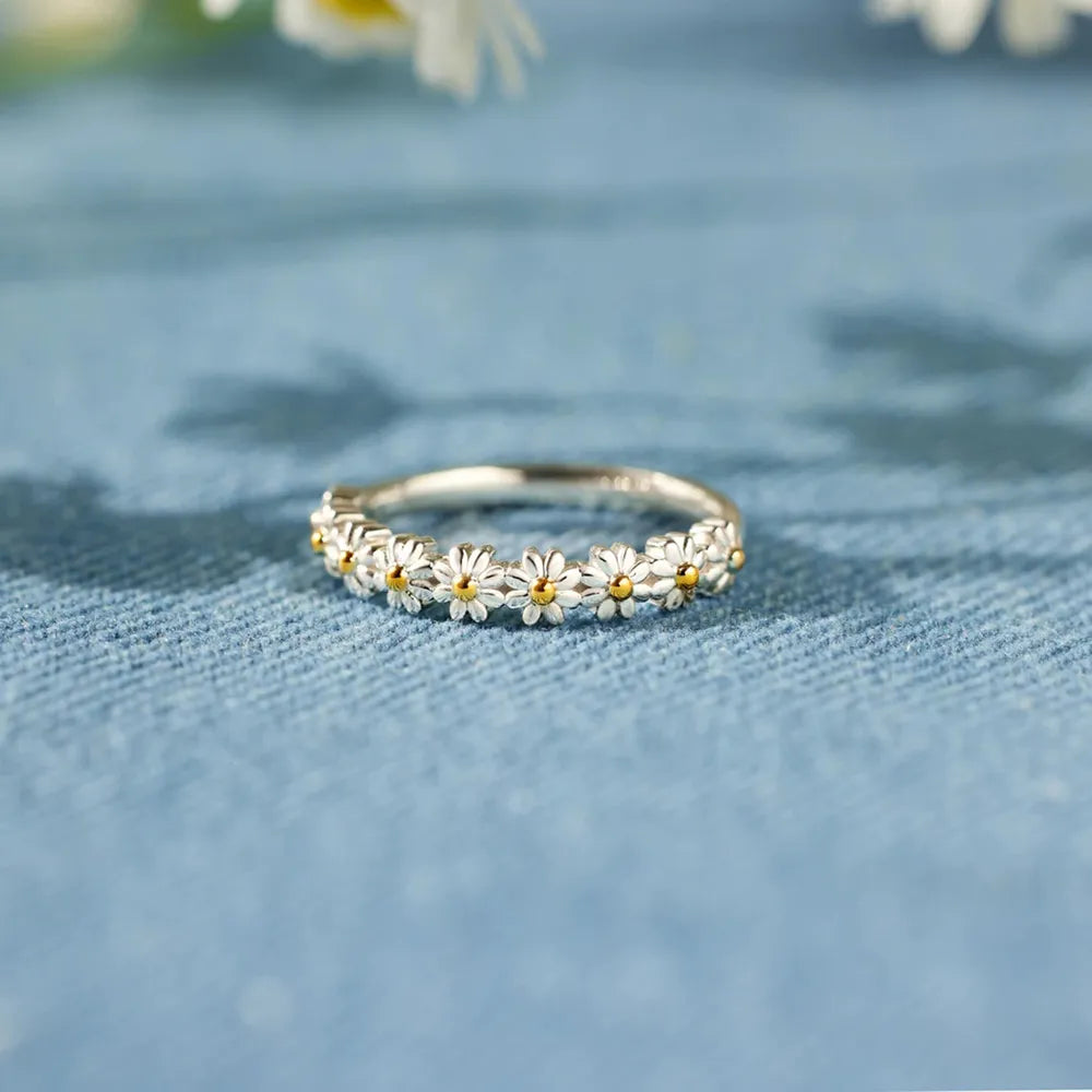Flower Shape 925 Sterling Silver Ring - Roe Creation