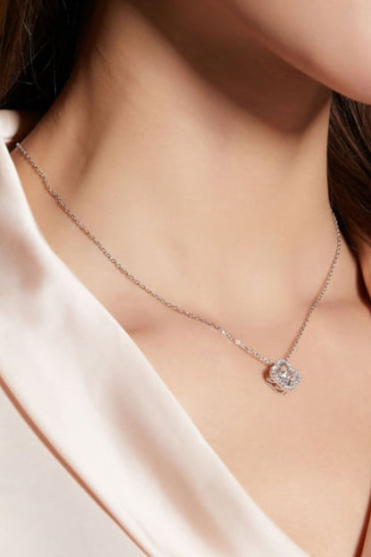 Moissanite Four Leaf Clover Pendant Necklace - Roe Creation