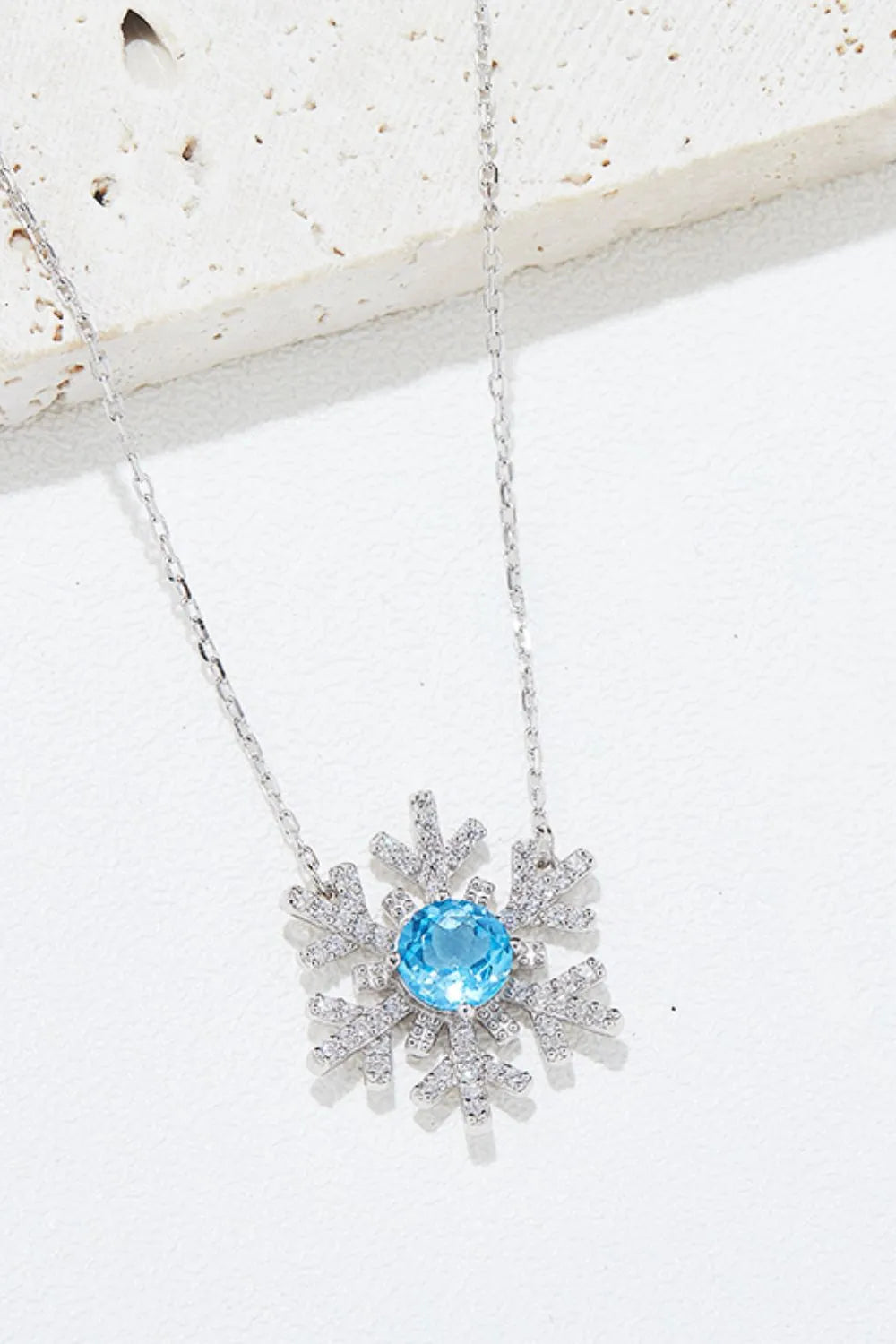 925 Sterling Silver Topaz Snowflake Shape Necklace - Roe Creation