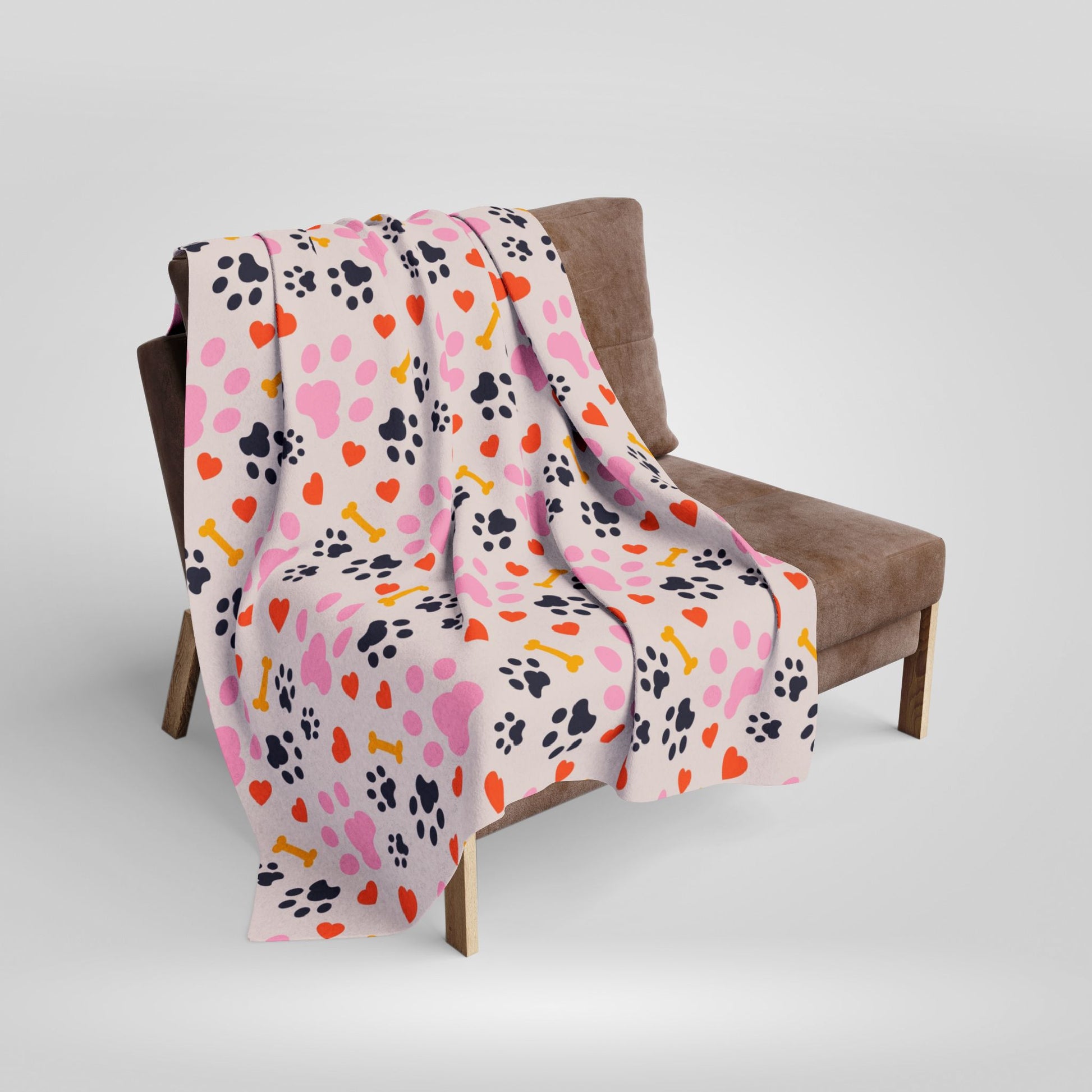 Pet Paw Pattern Fleece Blanket with Heart and Paw Print Design - Roe Creation