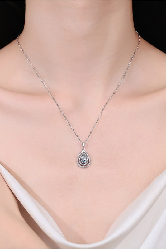1 Carat Moissanite Teardrop Pendant Necklace - Roe Creation
