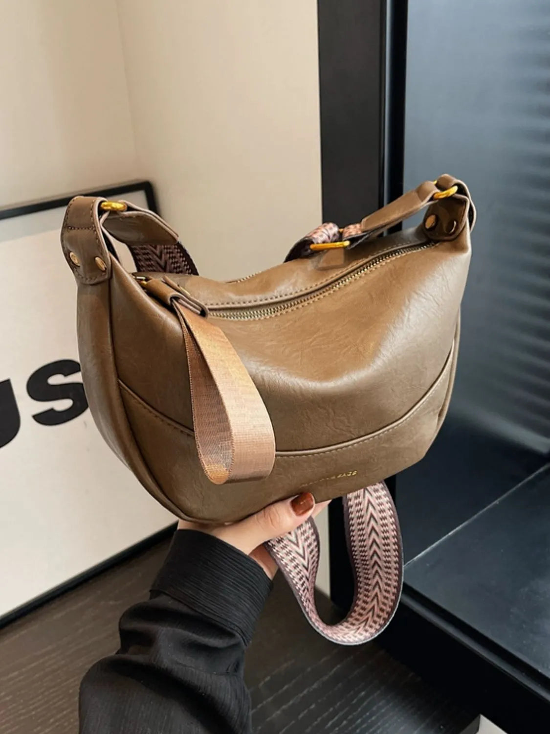 Leather Shoulder Bag with Woven Strap - Roe Creation