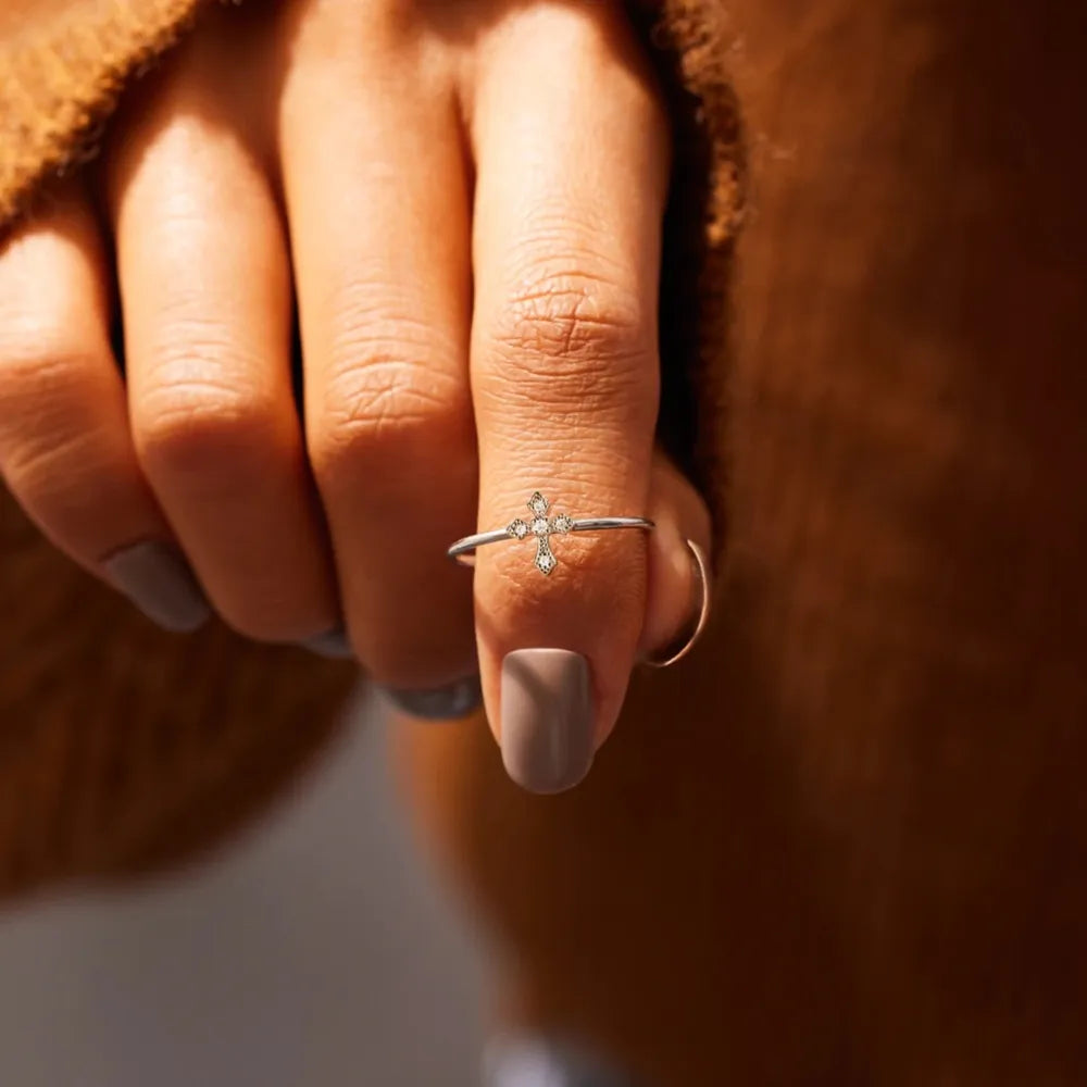 925 Sterling Silver Cross Ring - Roe Creation