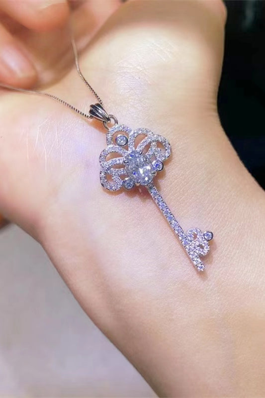 1 Carat Moissanite Key Pendant Necklace - Roe Creation