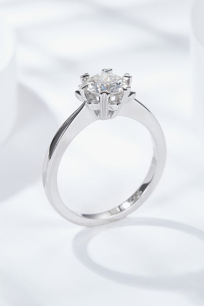 925 Sterling Silver Solitaire Moissanite Ring - Roe Creation