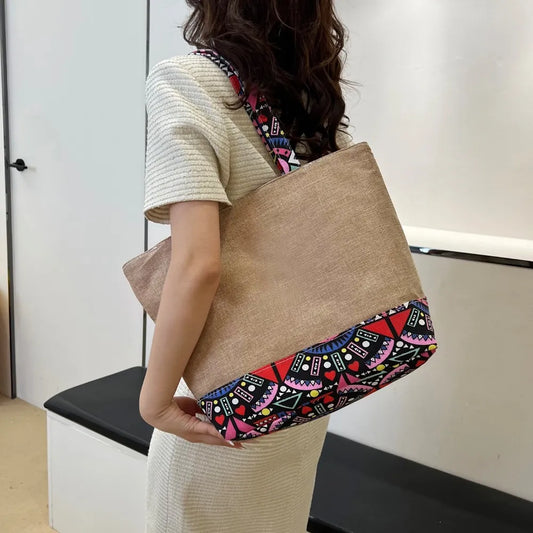 Medium Tote Bag with Ethnic Pattern Details - Roe Creation